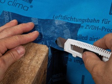 13. Ecken einschneiden und überkleben
