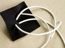 3. Kabel durchziehen